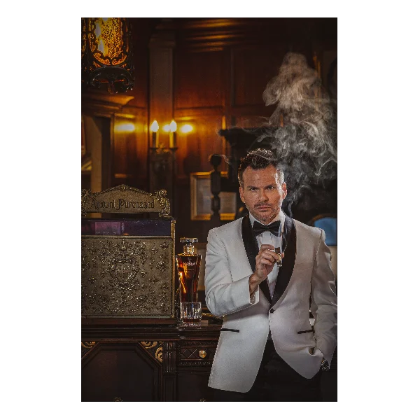 Poster for THE EXTRAORDINARY CARD MAGIC OF JASON LADANYE (16+)