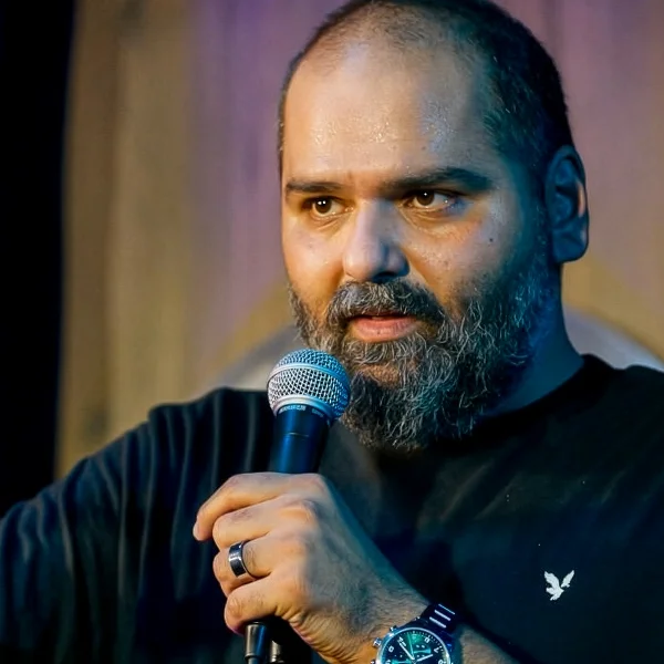 Poster for Kunal Kamra: Standing Up